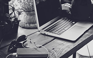 开云体育赛事动态|一日英超动向：阿森纳曼城全取三分状态不俗，曼联打强队不手软 